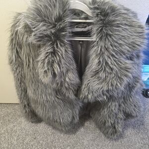 Ashley Graham Silver-Gray Faux Fur Short Coat - 3x